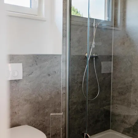 Διαμέρισμα Moderne Ferienhaeuser Mit Kamin Und Holzterrasse - 100 Qm Gross *